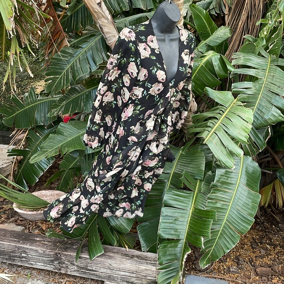 Asos dark floral ruffled dress topper - Picture 3 of 7